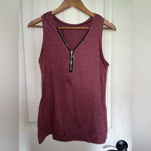Quarter-zip tank top - Picture 1 of 1